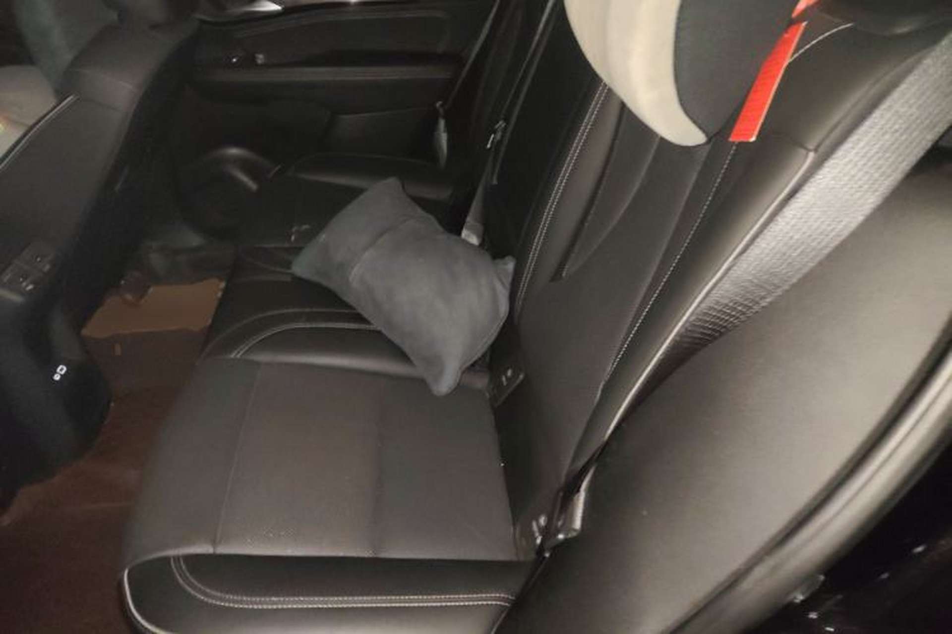 Used Buick Envision 2023 Encore Plus 652T Five-Seat Luxury Model Left Rear Seat