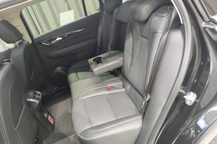 Used Buick Envision 2023 Encore Plus 652T Five-Seat Luxury Model Left Rear Seat