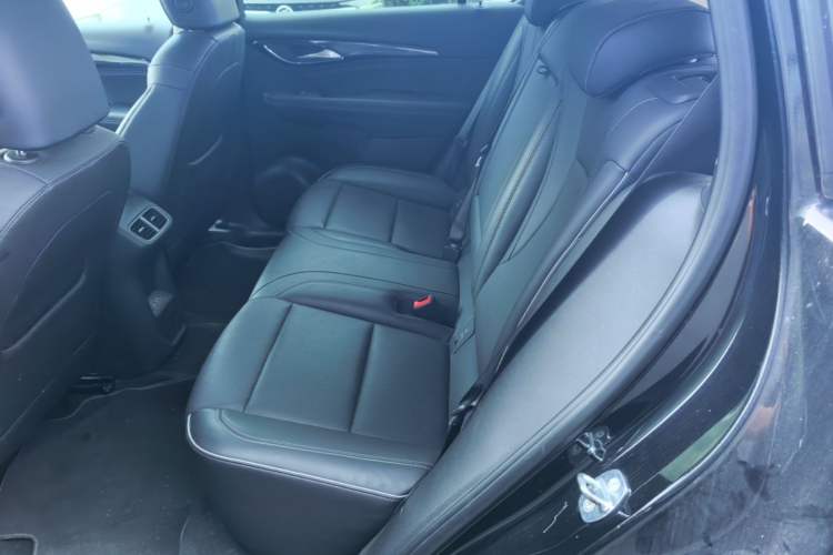 Used Buick Envision 2023 Encore Plus 652T Five-Seat Luxury Model Left Rear Seat