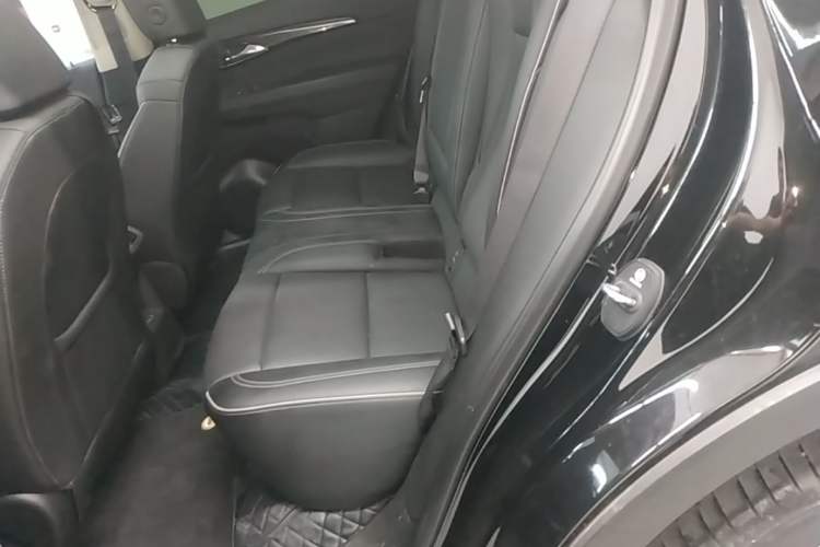 Used Buick Envision 2023 Encore Plus 652T Five-Seat Luxury Model Left Rear Seat