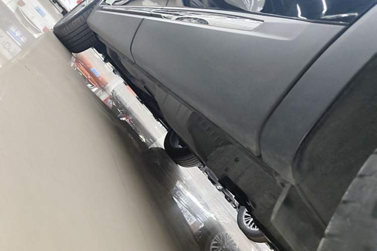 Used Buick Envision 2023 Encore Plus 652T Five-Seat Luxury Model Left Side Sill