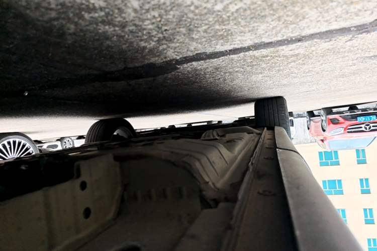 Used Buick Envision 2023 Encore Plus 652T Five-Seat Luxury Model Left Side Sill