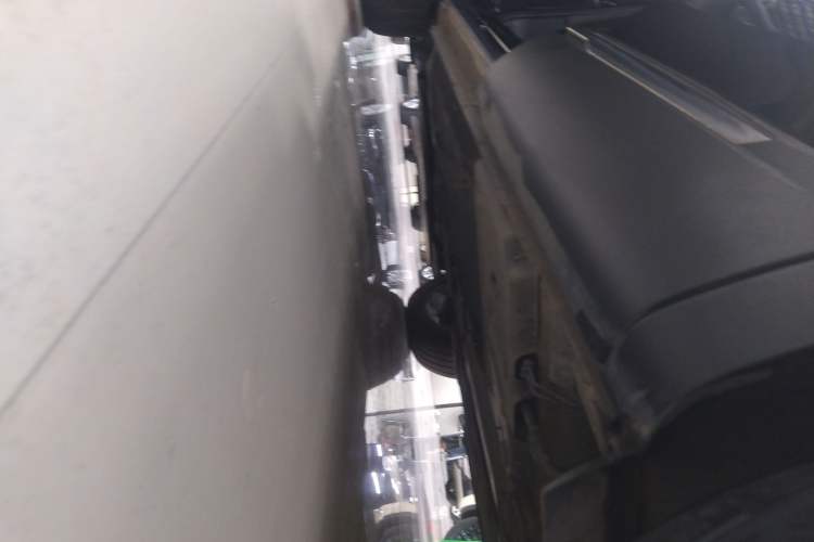 Used Buick Envision 2023 Encore S 552T Two-Wheel Drive Luxury Model Left Side Sill