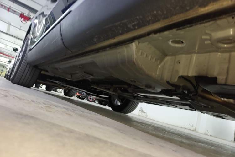 Used Buick Envision 2023 Encore Plus 652T Five-Seat Luxury Model Left Side Sill