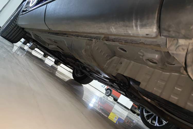 Used Buick Envision 2023 Encore Plus 652T Five-Seat Luxury Model Left Side Sill