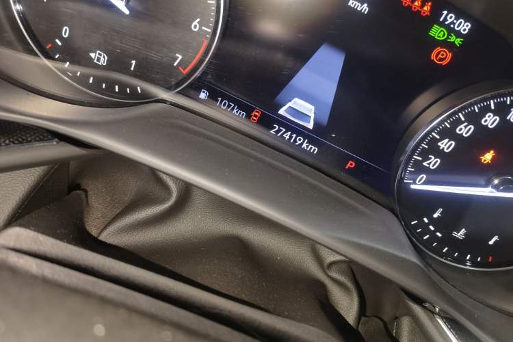 Used Buick Envision 2023 Encore Plus 652T Five-Seat Luxury Model Odometer Close Up