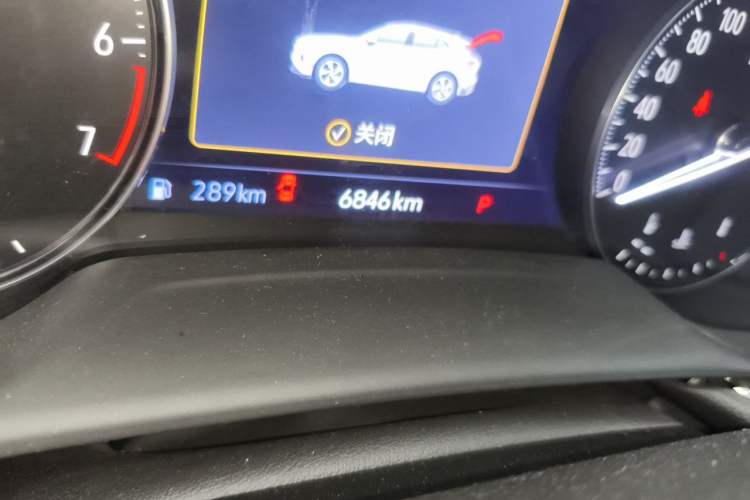 Used Buick Envision 2023 Encore Plus 652T Five-Seat Luxury Model Odometer Close Up