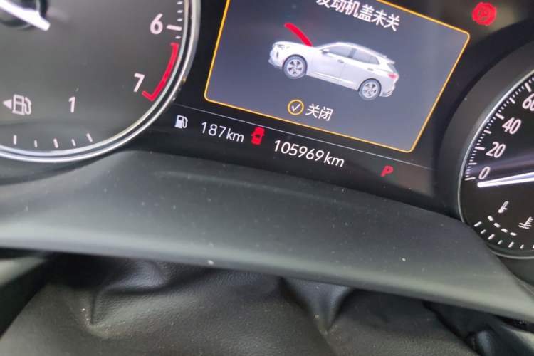 Used Buick Envision 2023 Encore Plus 652T Five-Seat Luxury Model Odometer Close Up