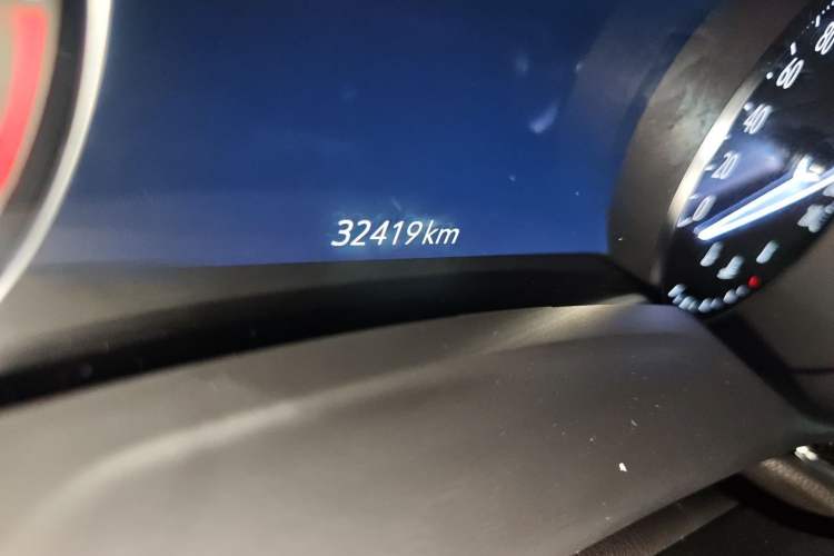 Used Buick Envision 2023 Encore Plus 652T Five-Seat Luxury Model Odometer Close Up