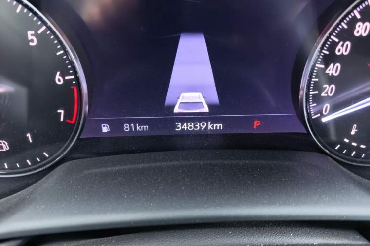 Used Buick Envision 2023 Encore Plus 652T Five-Seat Luxury Model Odometer Close Up