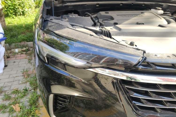 Used Buick Envision 2023 Encore Plus 652T Five-Seat All-Wheel-Drive Luxury Model Right Front Headlight