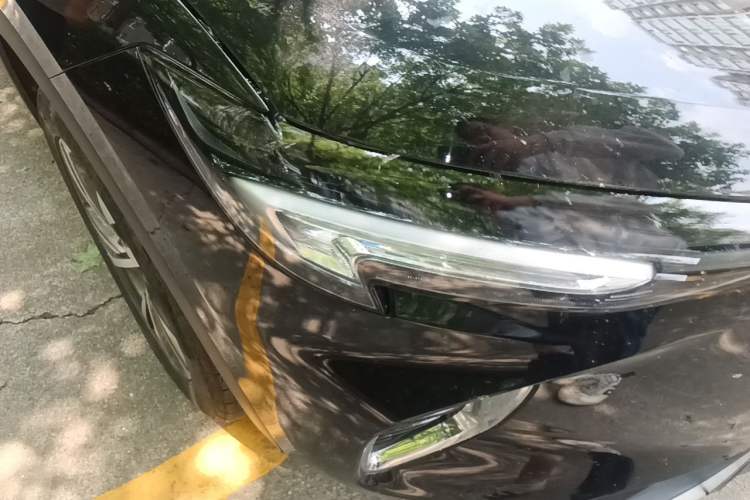 Used Buick Envision 2023 Encore S 552T Two-Wheel Drive Luxury Model Right Front Headlight