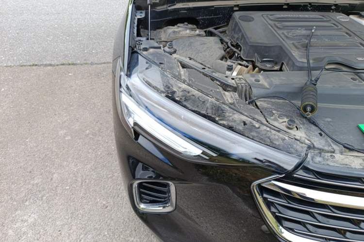 Used Buick Envision 2023 Encore S 552T Two-Wheel Drive Luxury Model Right Front Headlight
