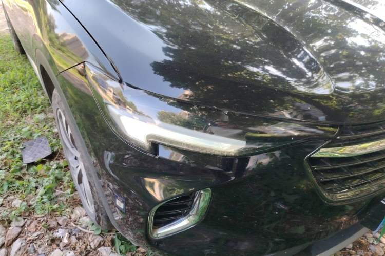 Used Buick Envision 2023 Encore S 652T Two-Wheel-Drive Luxury Model Right Front Headlight