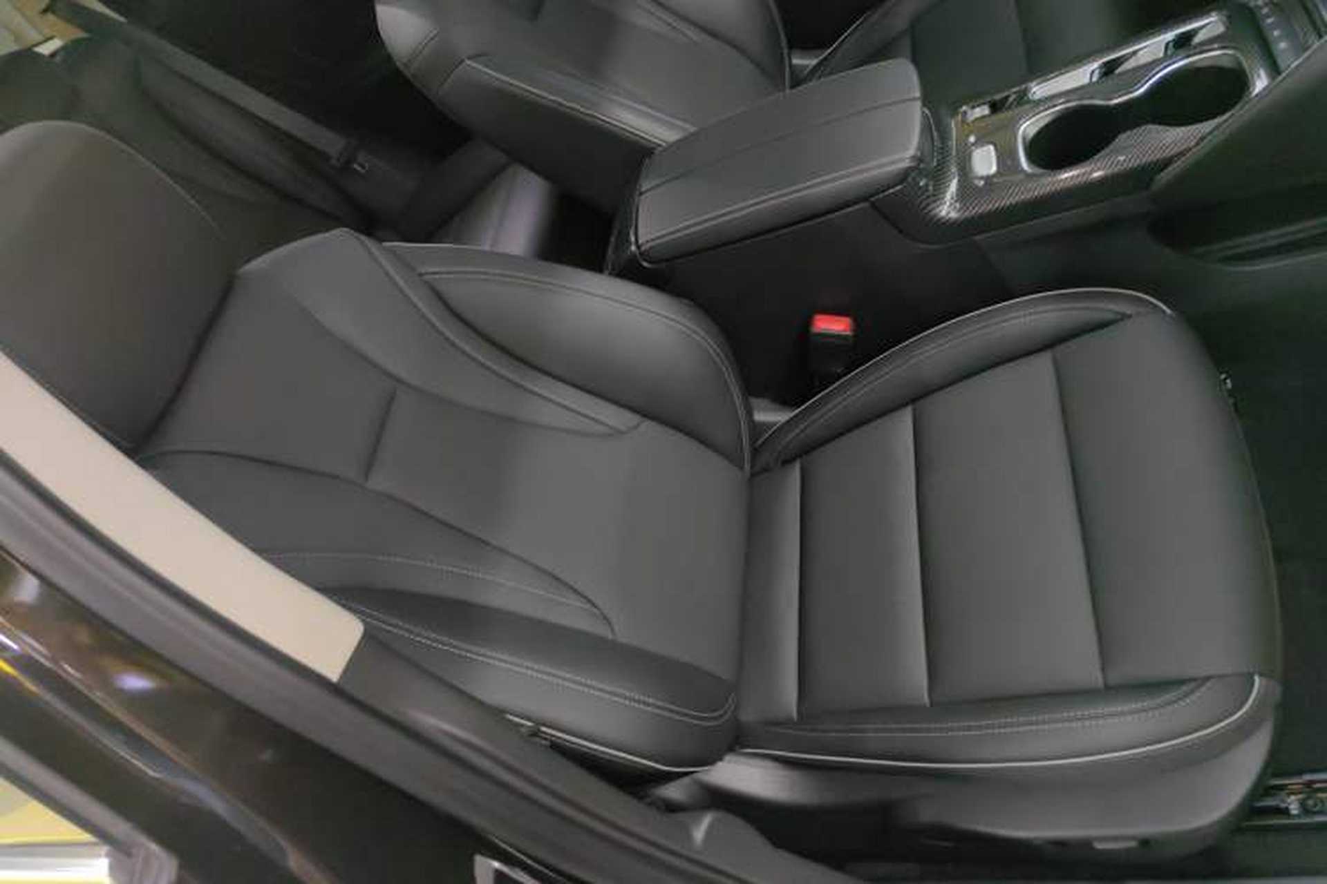 Used Buick Envision 2023 Encore Plus 652T Five-Seat All-Wheel-Drive Luxury Model Right Front Seat
