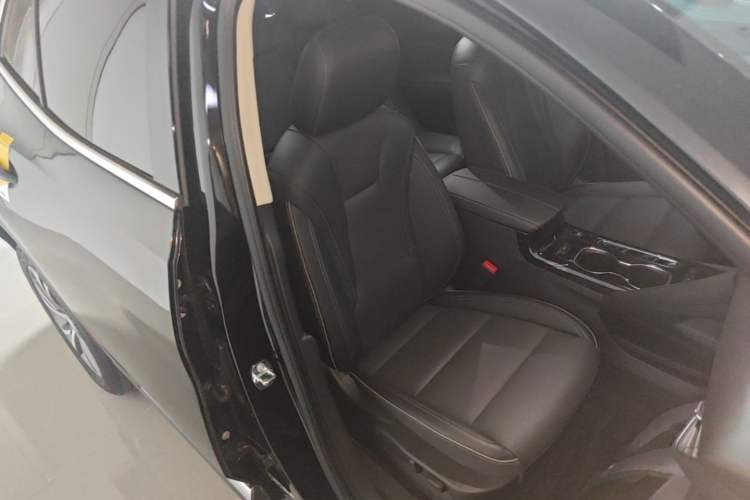 Used Buick Envision 2023 Encore S 552T Two-Wheel Drive Luxury Model Right Front Seat