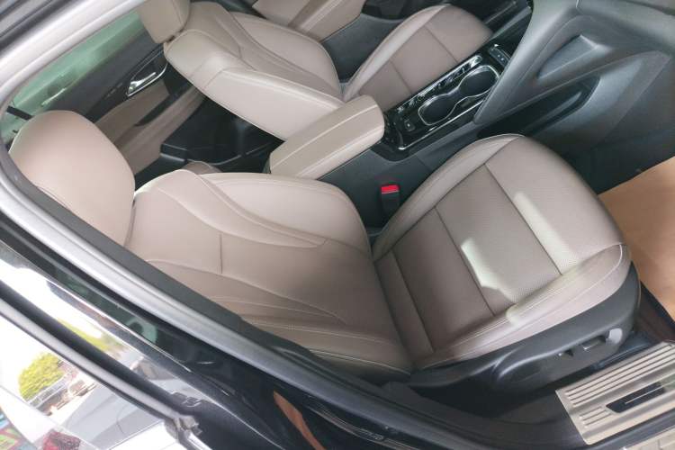 Used Buick Envision 2023 Encore Plus 652T Five-Seat Luxury Model Right Front Seat