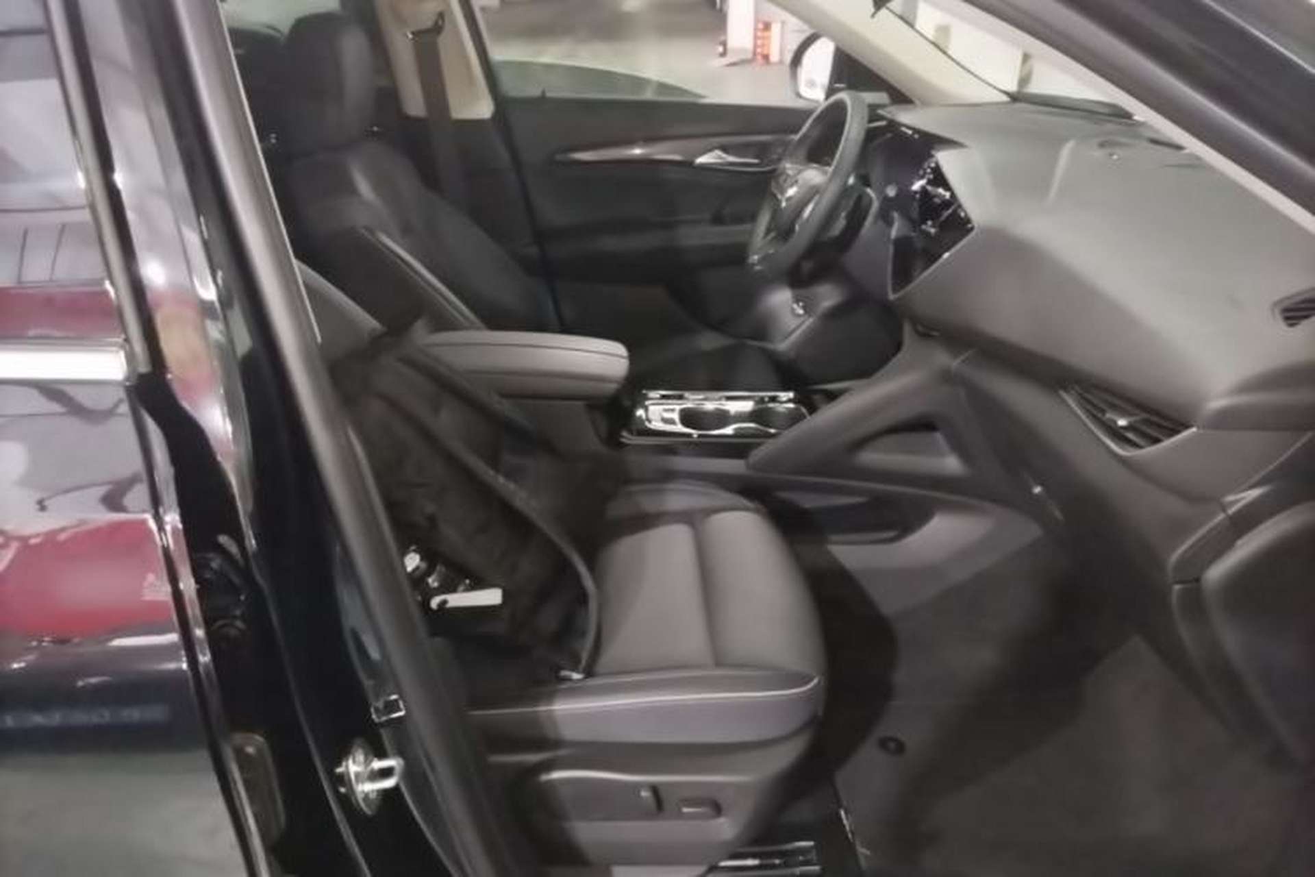 Used Buick Envision 2023 Encore S 552T Two-Wheel Drive Luxury Model Right Front Seat