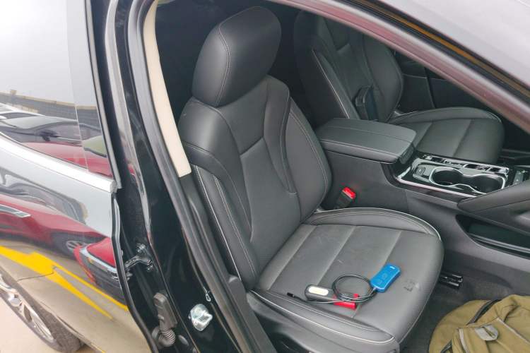 Used Buick Envision 2023 Encore S 552T Two-Wheel Drive Luxury Model Right Front Seat