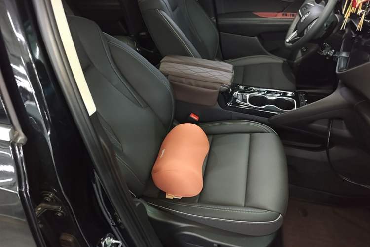 Used Buick Envision 2023 Encore Plus 652T Five-Seat Luxury Model Right Front Seat