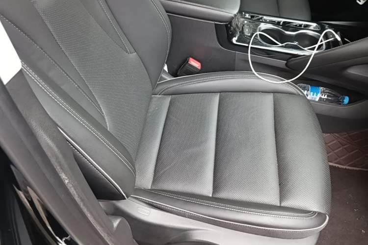 Used Buick Envision 2023 Encore Plus 652T Five-Seat Luxury Model Right Front Seat