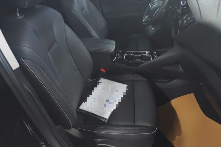 Used Buick Envision 2023 Encore Plus 652T Five-Seat Luxury Model Right Front Seat
