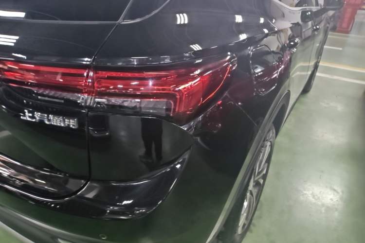 Used Buick Envision 2023 Encore S 652T Two-Wheel-Drive Luxury Model Right Rear Taillight