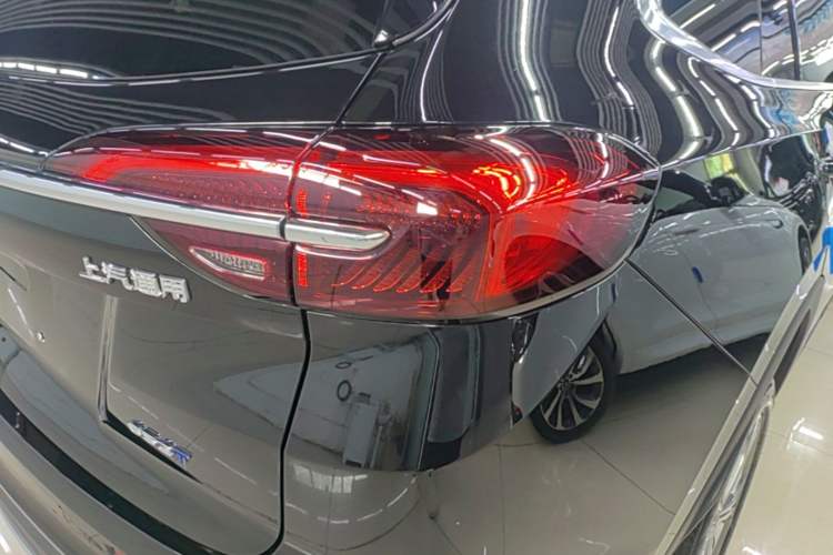 Used Buick Envision 2023 Encore Plus 652T Five-Seat Luxury Model Right Rear Taillight