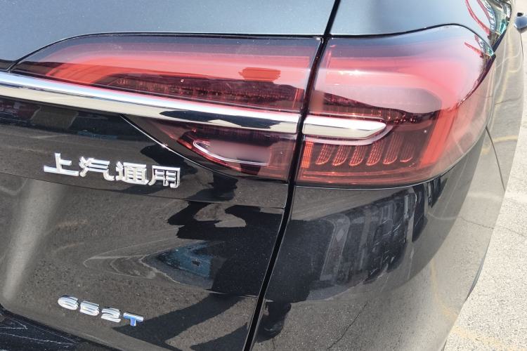 Used Buick Envision 2023 Encore Plus 652T Five-Seat Luxury Model Right Rear Taillight