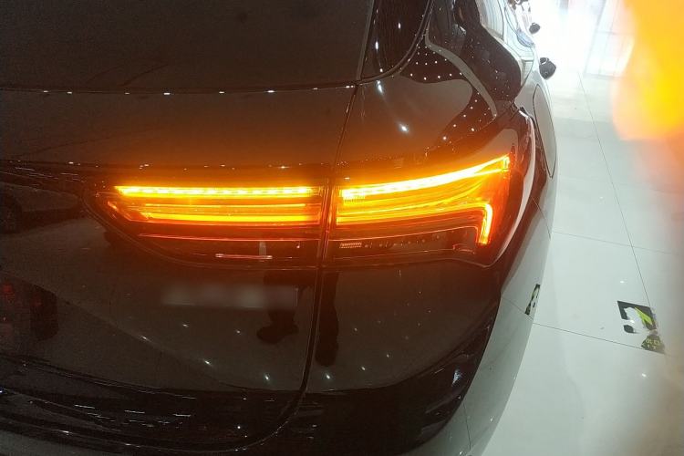 Used Buick Envision 2023 Encore S 552T Two-Wheel Drive Luxury Model Right Rear Taillight