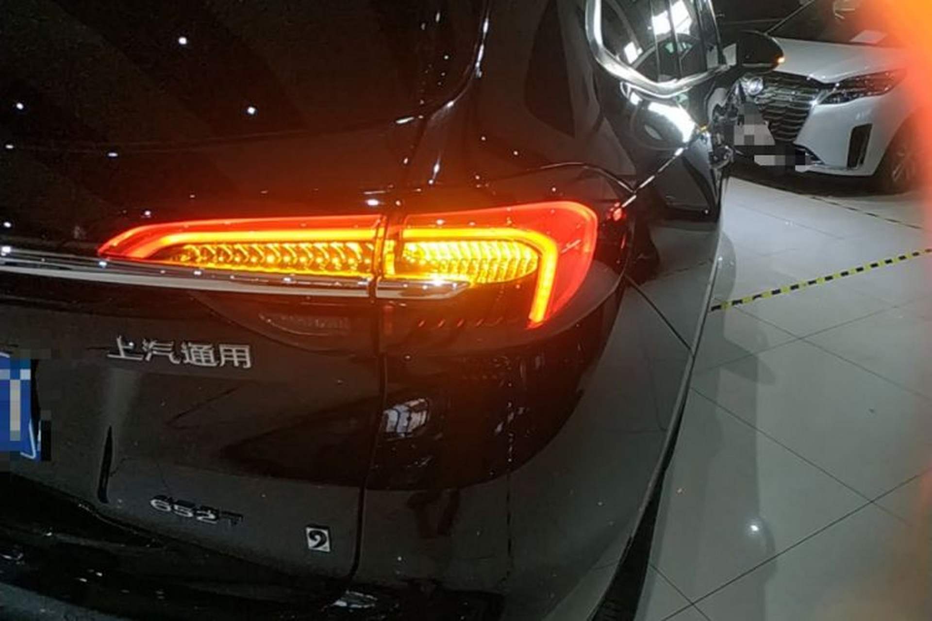 Used Buick Envision 2023 Encore Plus 652T Five-Seat Luxury Model Right Rear Taillight
