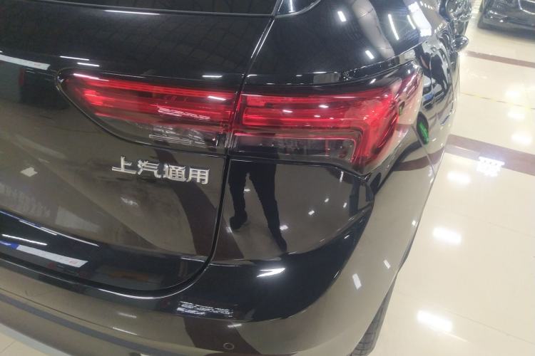Used Buick Envision 2023 Encore S 552T Two-Wheel Drive Luxury Model Right Rear Taillight