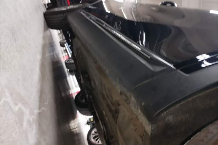 Used Buick Envision 2023 Encore Plus 652T Five-Seat Luxury Model Right Side Sill