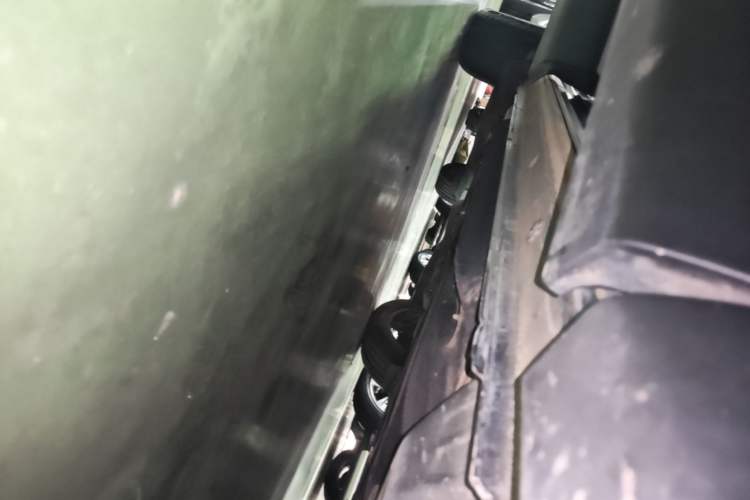 Used Buick Envision 2023 Encore S 652T Two-Wheel-Drive Luxury Model Right Side Sill