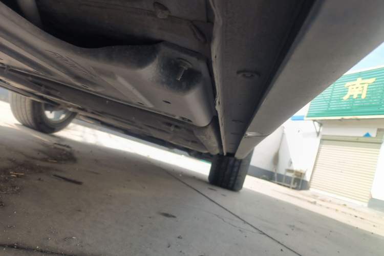 Used Buick Envision 2023 Encore S 552T Two-Wheel Drive Luxury Model Right Side Sill