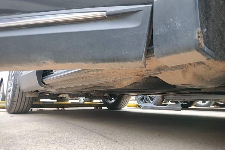 Used Buick Envision 2023 Encore S 552T Two-Wheel Drive Luxury Model Right Side Sill