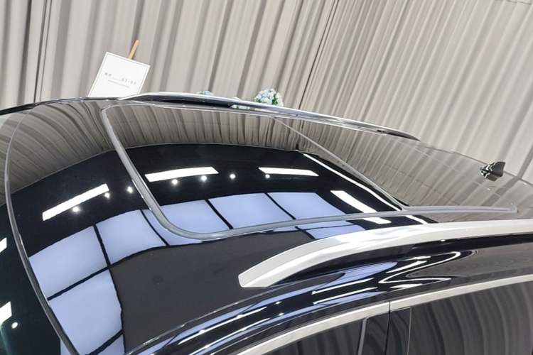 Used Buick Envision 2023 Encore Plus 652T Five-Seat Luxury Model Roof