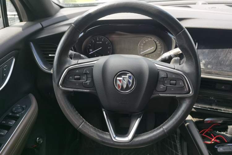 Used Buick Envision 2023 Encore Plus 652T Five-Seat Luxury Model Steering Wheel