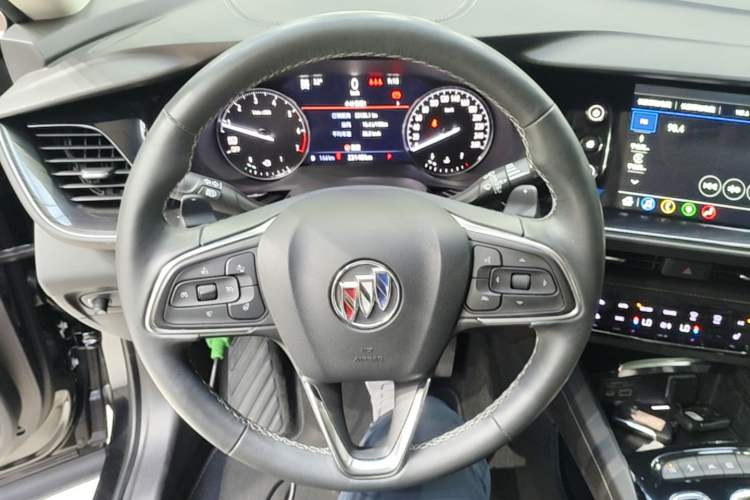 Used Buick Envision 2023 Encore Plus 652T Five-Seat All-Wheel-Drive Luxury Model Steering Wheel