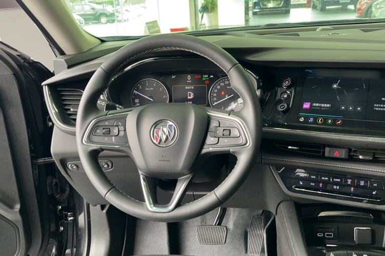 Used Buick Envision 2023 Encore S 552T Two-Wheel Drive Luxury Model Steering Wheel