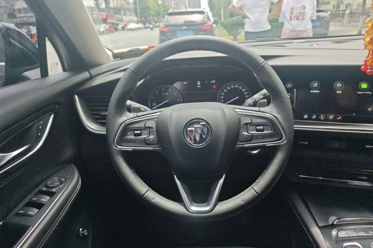 Used Buick Envision 2023 Encore Plus 652T Five-Seat Luxury Model Steering Wheel