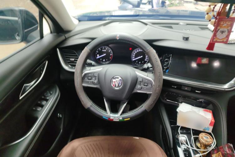 Used Buick Envision 2023 Encore Plus 652T Five-Seat All-Wheel-Drive Luxury Model Steering Wheel