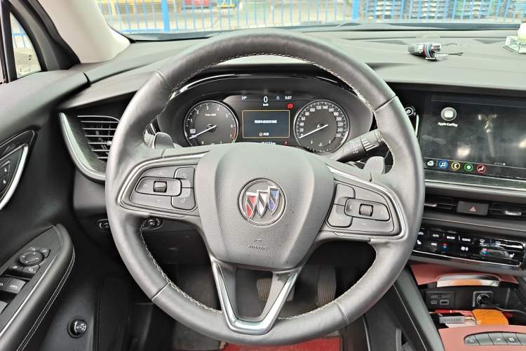 Used Buick Envision 2023 Encore Plus 652T Five-Seat Luxury Model Steering Wheel