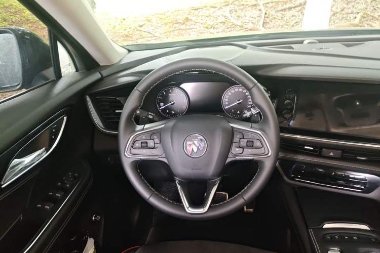 Used Buick Envision 2023 Encore S GS Four-Wheel Drive Sport Model Steering Wheel
