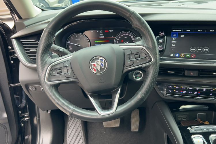 Used Buick Envision 2023 Encore Plus 652T Five-Seat Luxury Model Steering Wheel