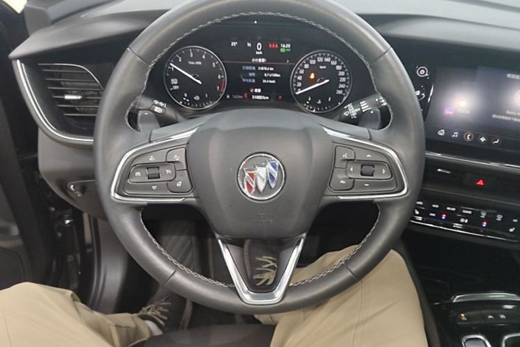 Used Buick Envision 2023 Encore Plus 652T Five-Seat Luxury Model Steering Wheel