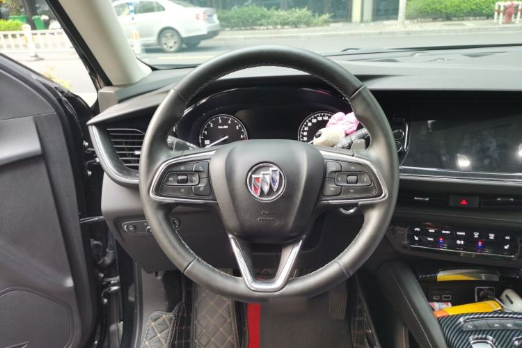 Used Buick Envision 2023 Encore Plus 652T Five-Seat Luxury Model Steering Wheel
