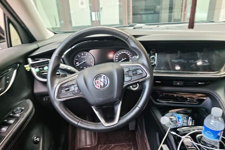 Used Buick Envision 2023 Encore Plus 652T Five-Seat Luxury Model Steering Wheel