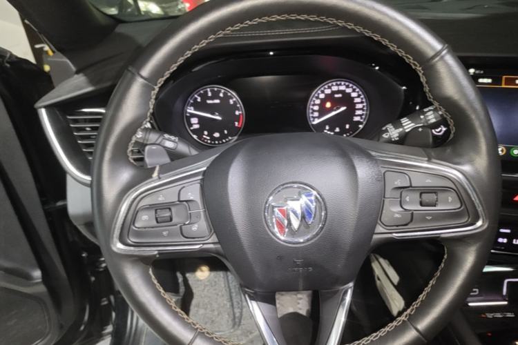 Used Buick Envision 2023 Encore Plus 652T Five-Seat Luxury Model Steering Wheel