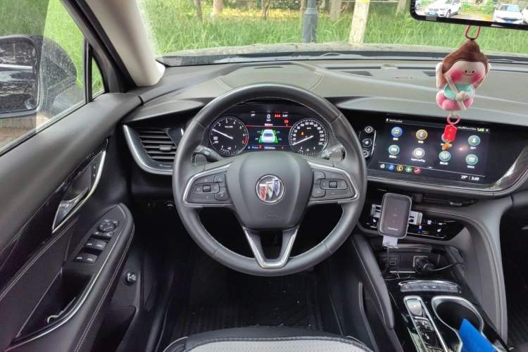 Used Buick Envision 2023 Encore Plus 652T Five-Seat Luxury Model Steering Wheel